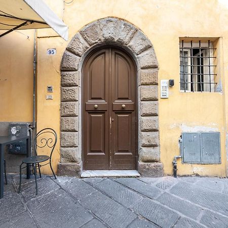 Casa San Paolino Dentro Le MuraElegant Flat Wifi E Selfcheckin Лука Екстериор снимка