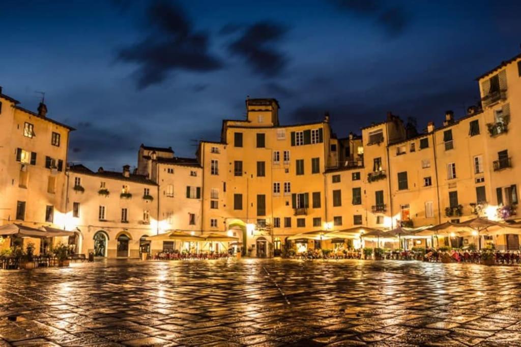 Casa San Paolino Dentro Le MuraElegant Flat Wifi E Selfcheckin Лука Екстериор снимка