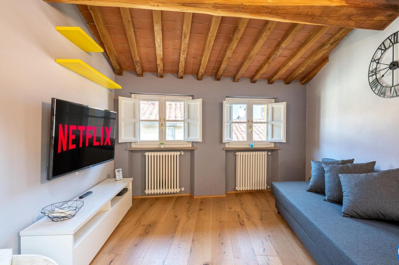 Casa San Paolino Dentro Le MuraElegant Flat Wifi E Selfcheckin Лука Екстериор снимка