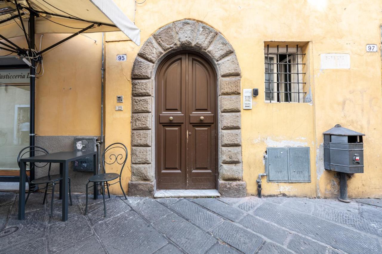 Casa San Paolino Dentro Le MuraElegant Flat Wifi E Selfcheckin Лука Екстериор снимка