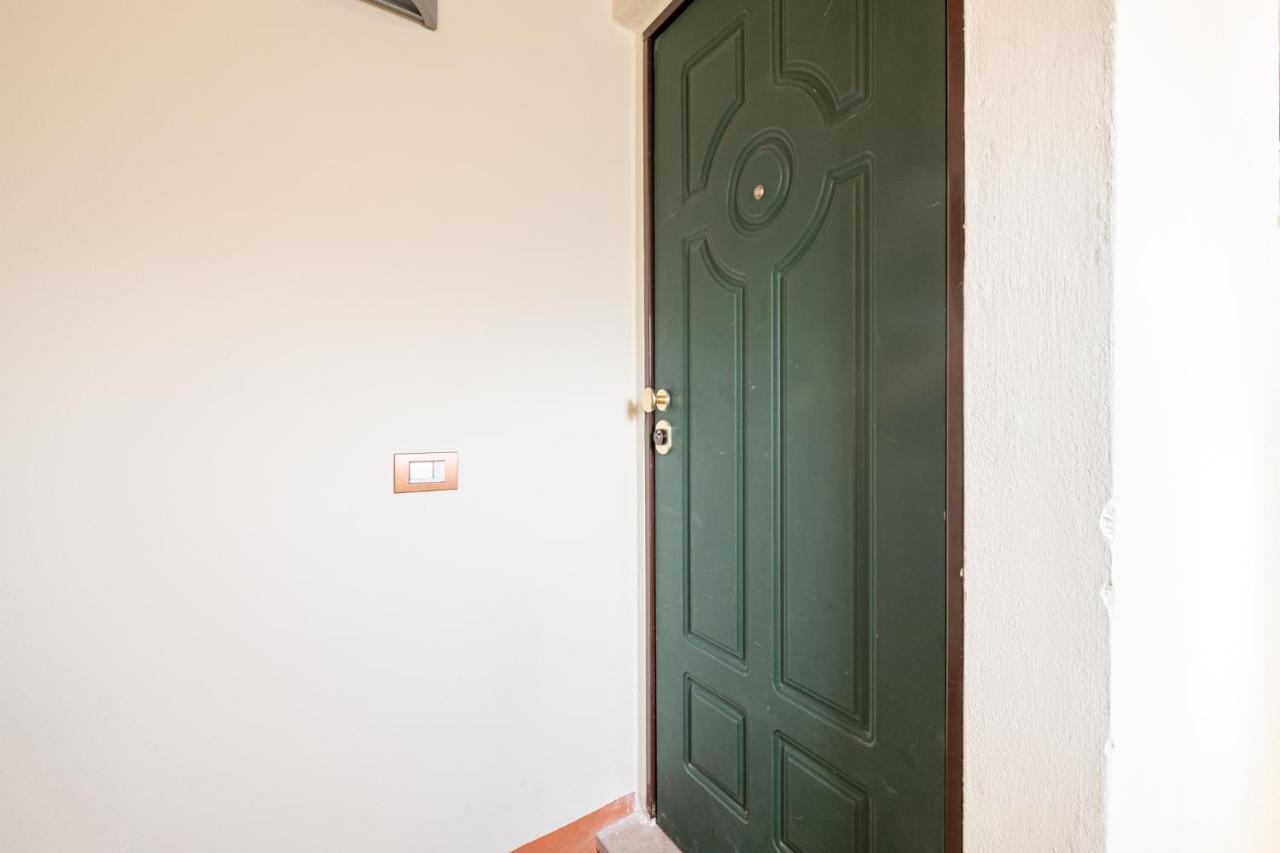Casa San Paolino Dentro Le MuraElegant Flat Wifi E Selfcheckin Лука Екстериор снимка